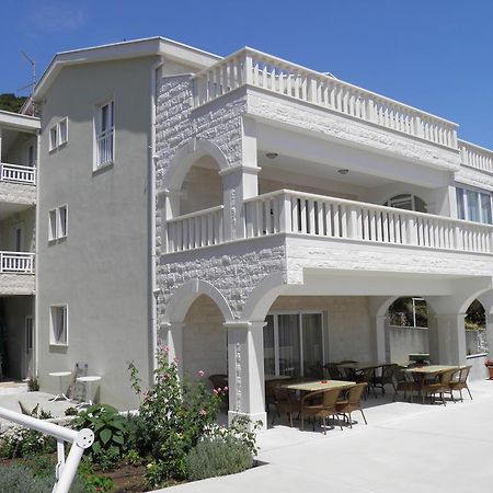 Apartments Dalmatinka 네움 외부 사진